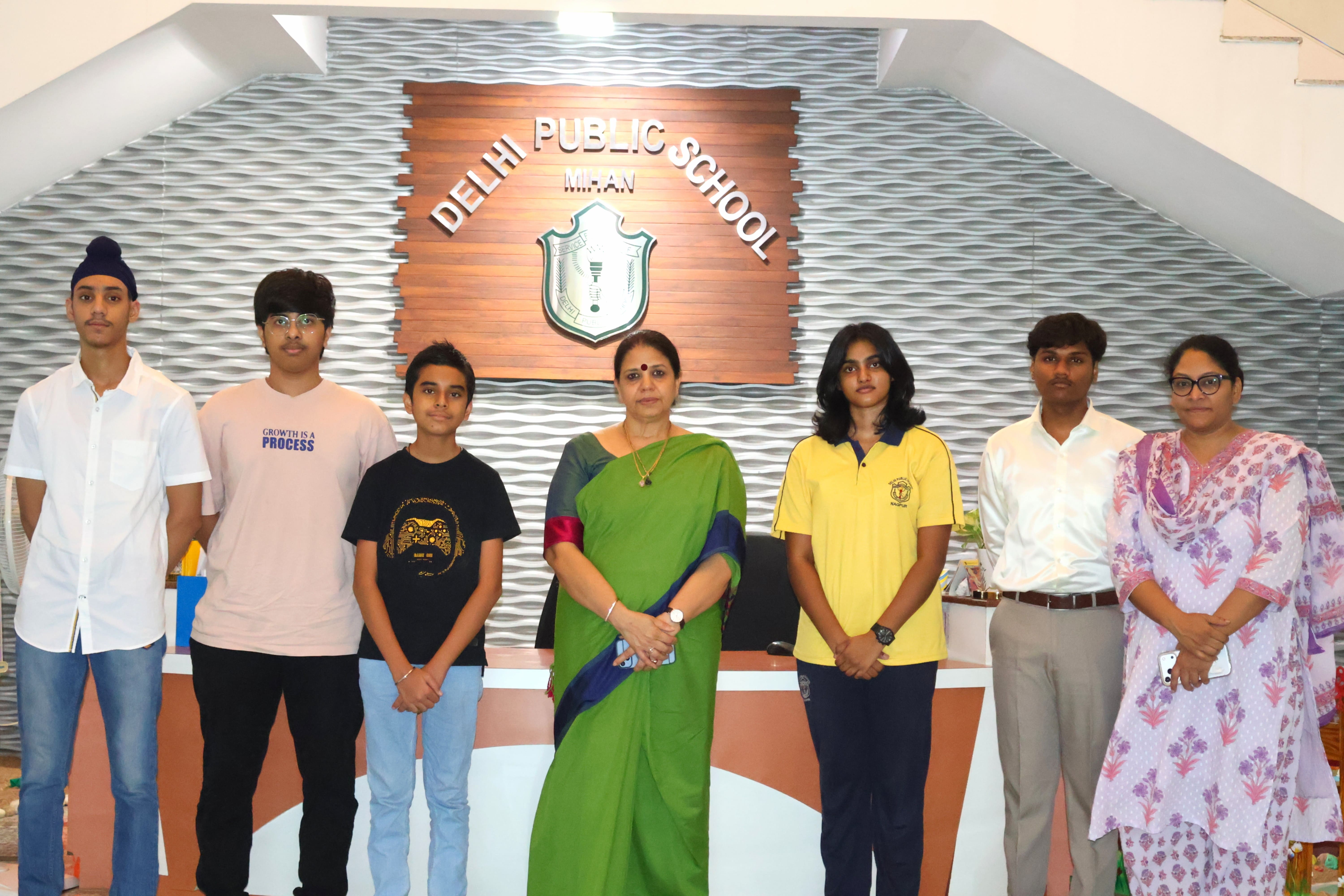 dps-mihan-cern-achievement-students