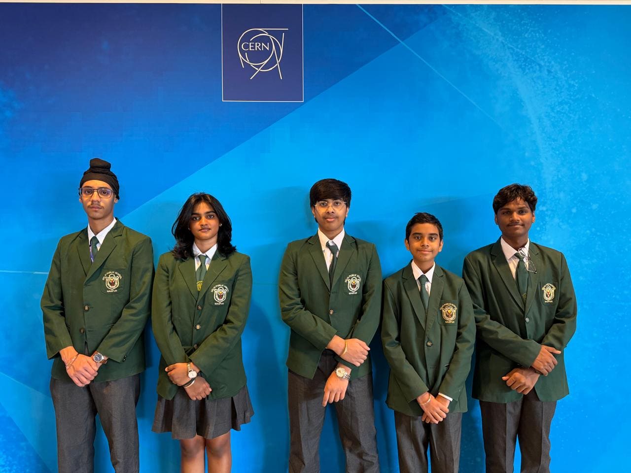 dps-mihan-students-at-cern-genev