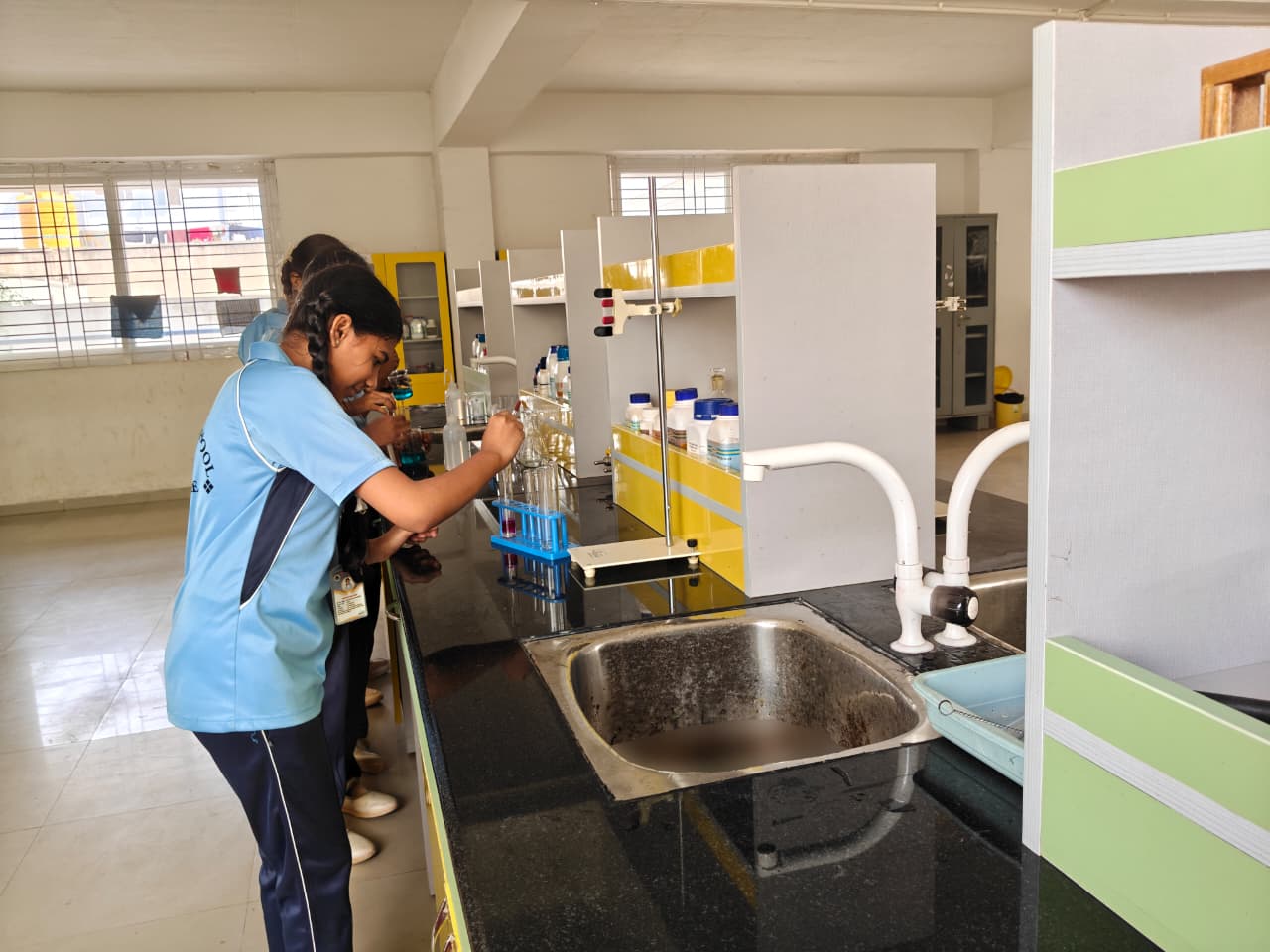 Science Lab 6