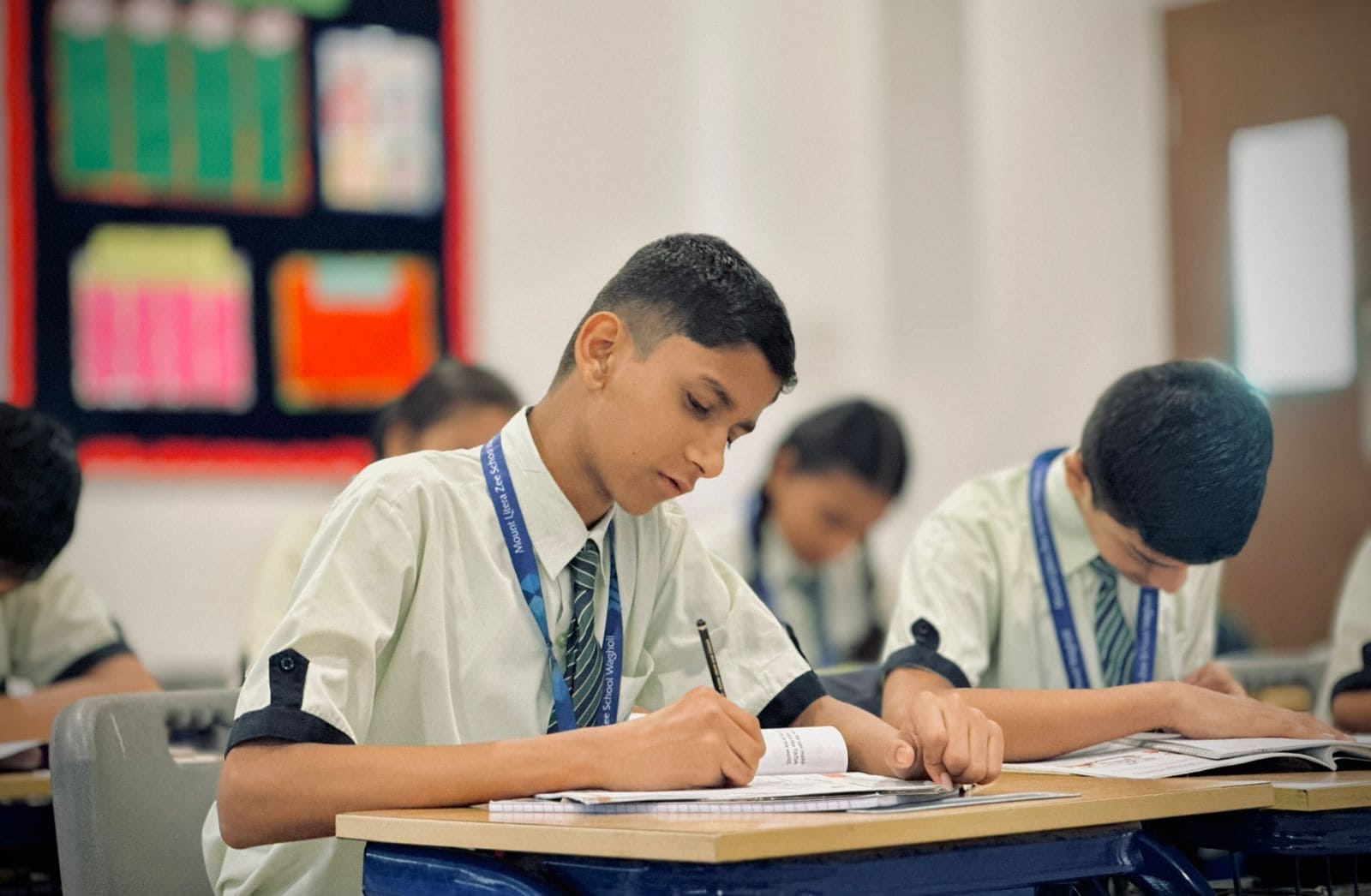 Mount Litera Zee School