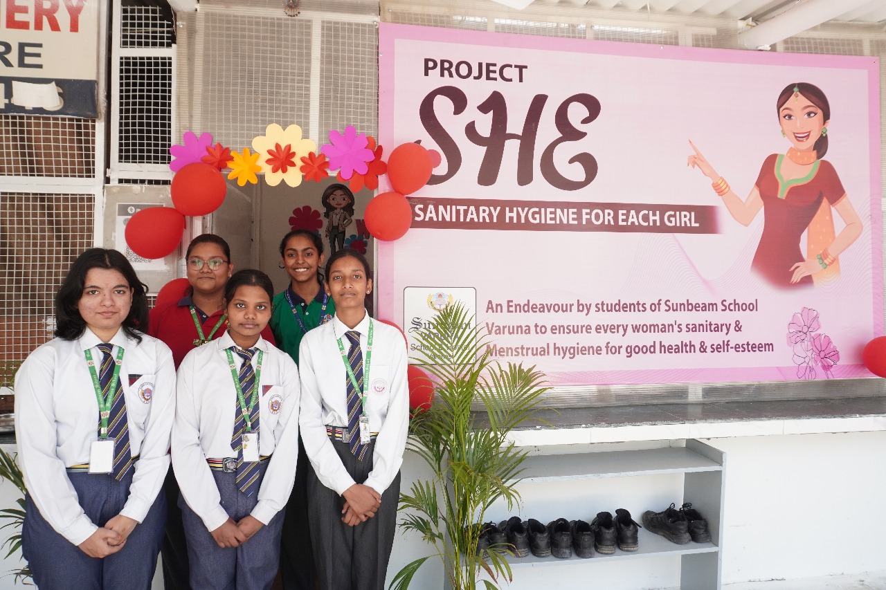 Best School In Varuna