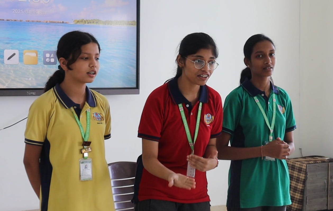 Best School In Varuna