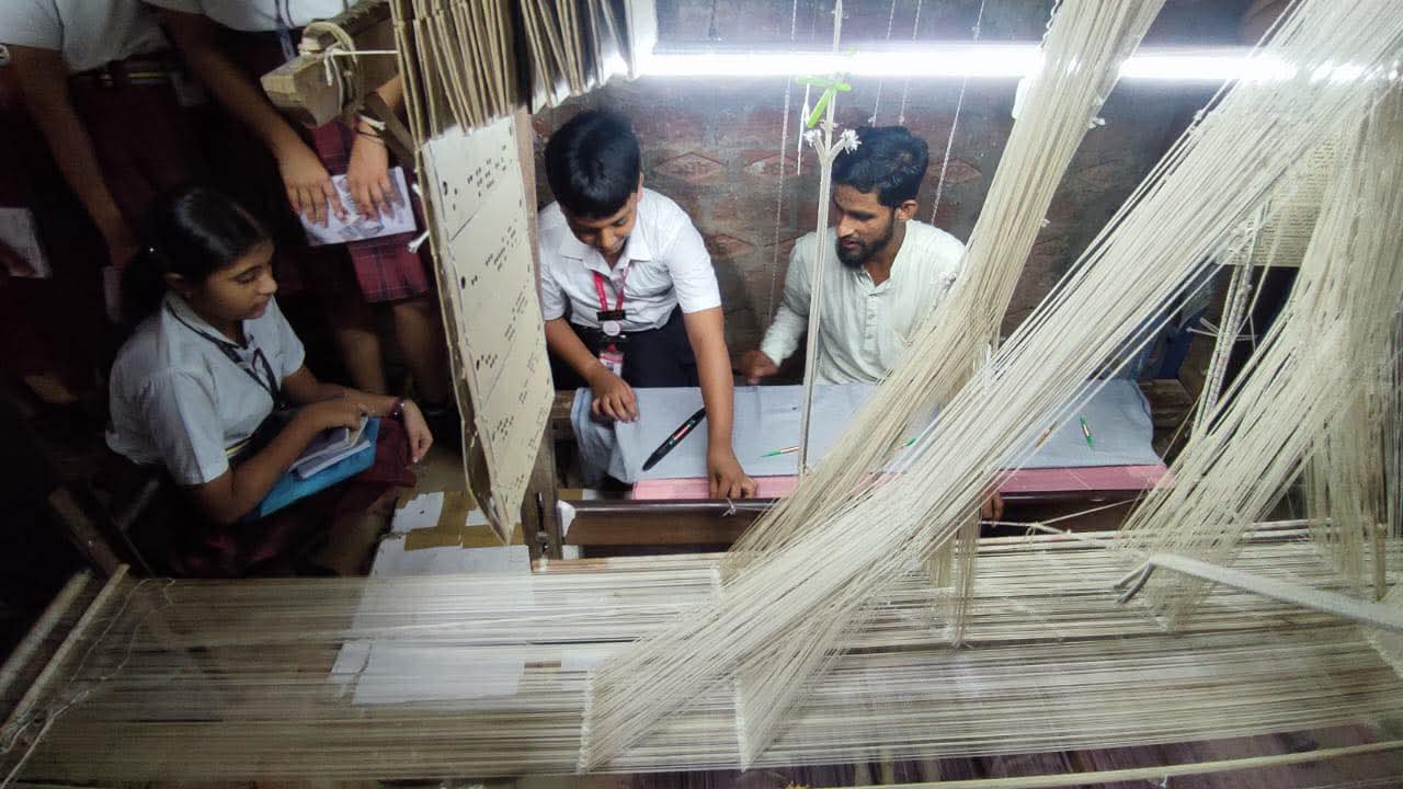 Best School In Lahartara