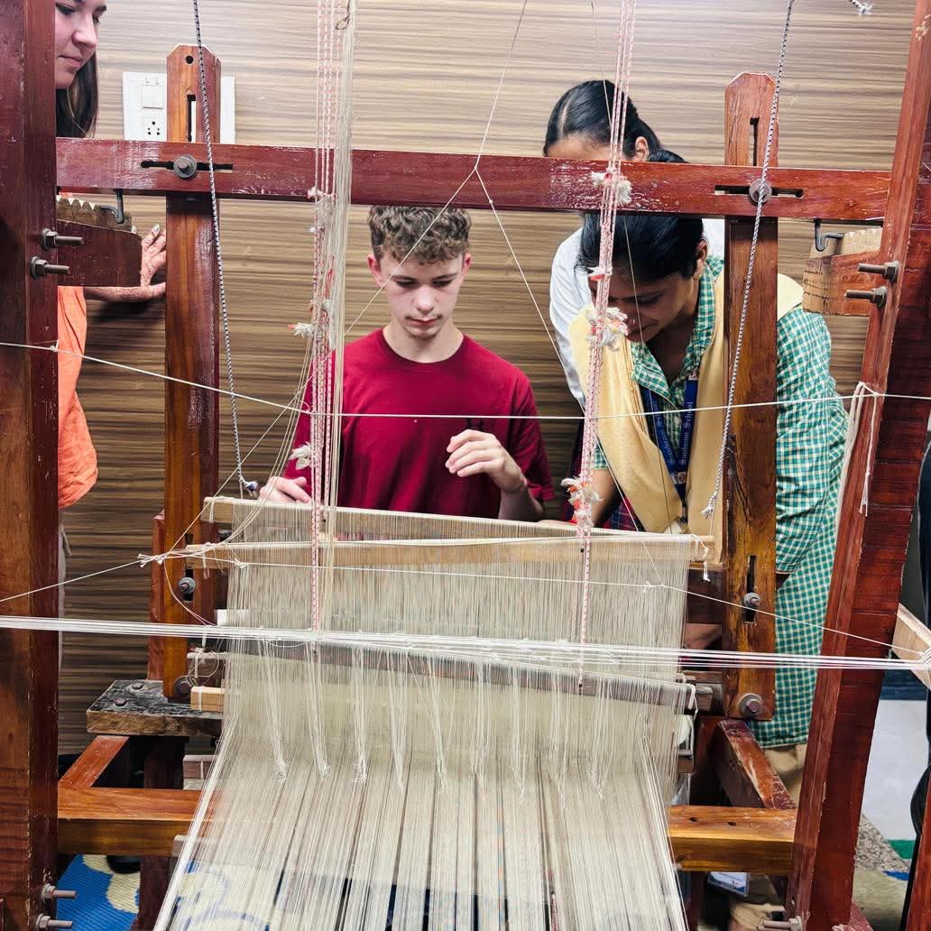 Best School In Lahartara